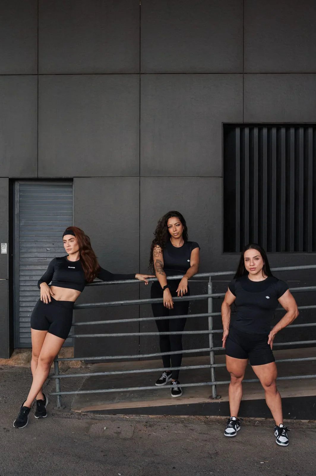 Camiseta Baby Look de Poliamida Preta