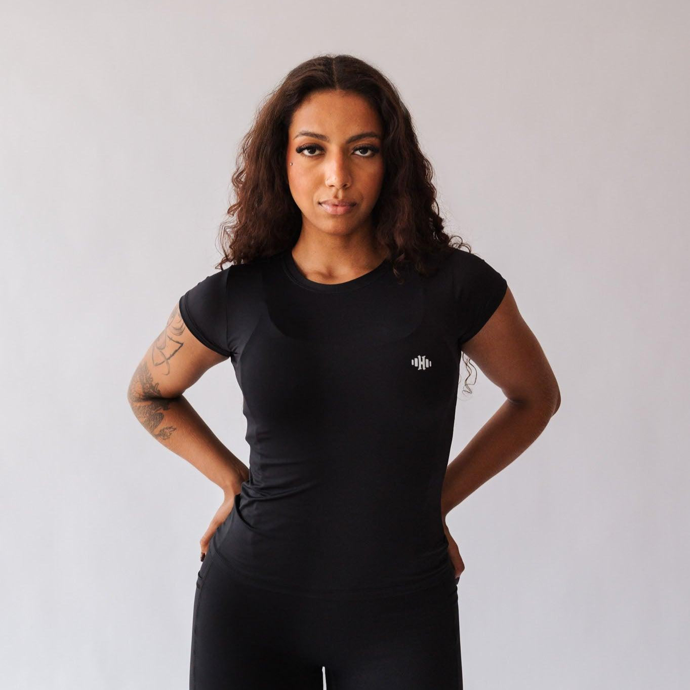 Camiseta Baby Look de Poliamida Preta