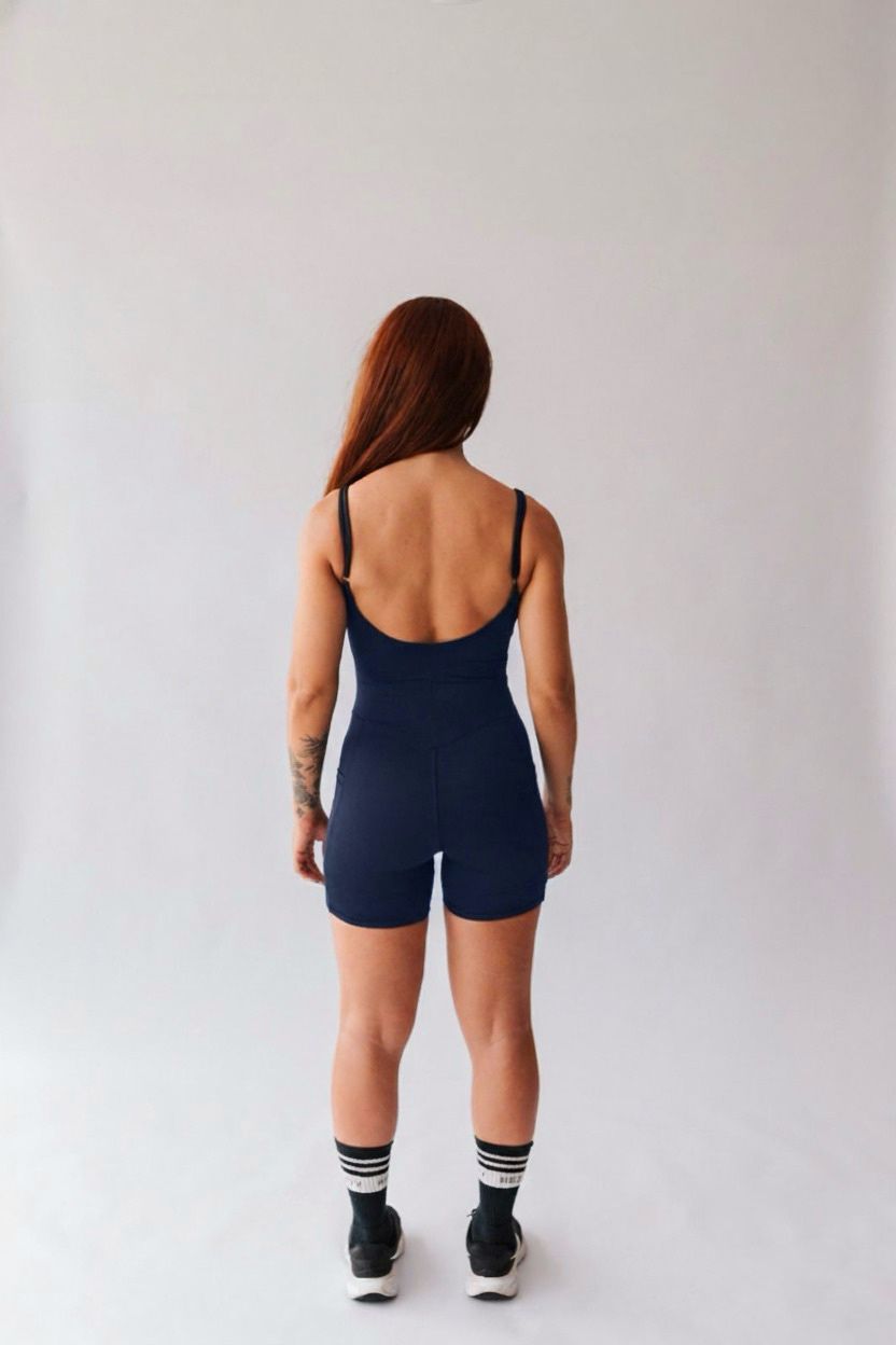 Macaquinho com Bolsos - Azul Marinho