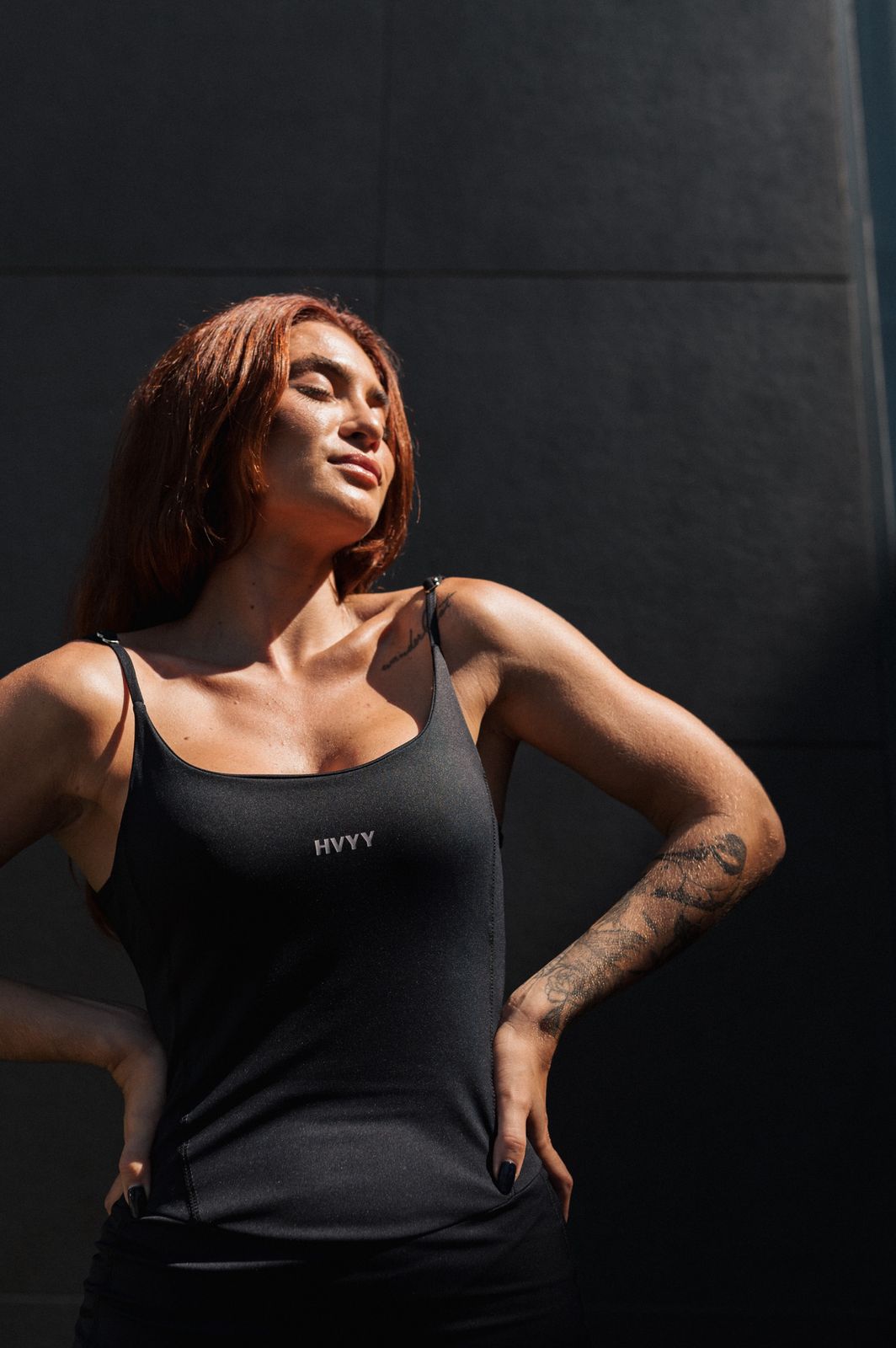 Macaquinho com Bolsos - Preto