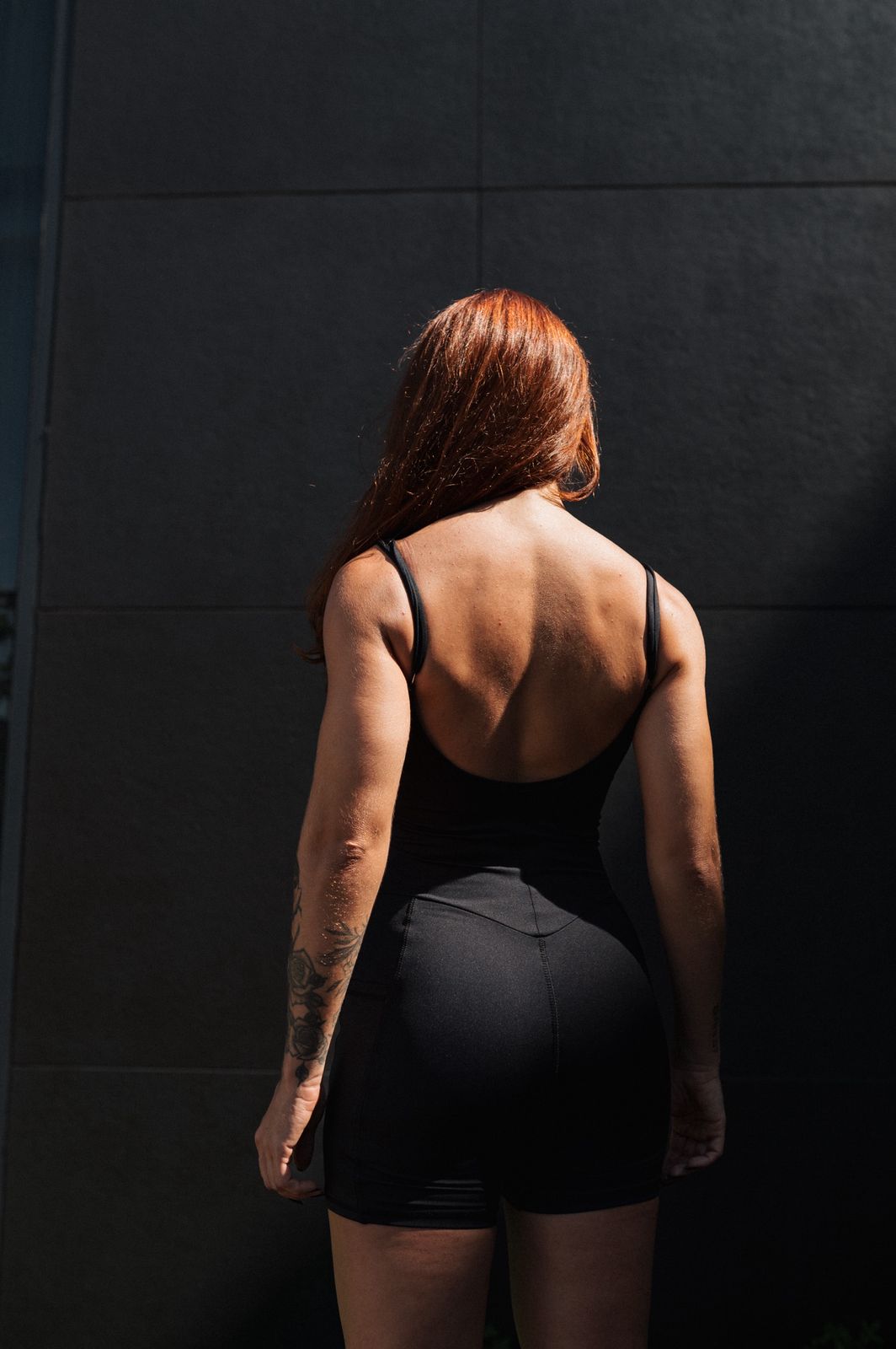 Macaquinho com Bolsos - Preto